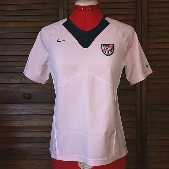 Women's USMNT Soccer Jersey - Picture 1 of 6